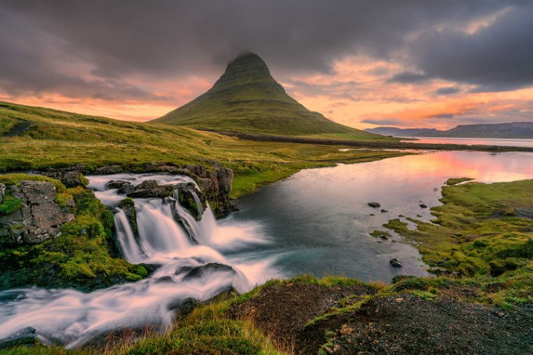 051 Kirkjufell.jpg